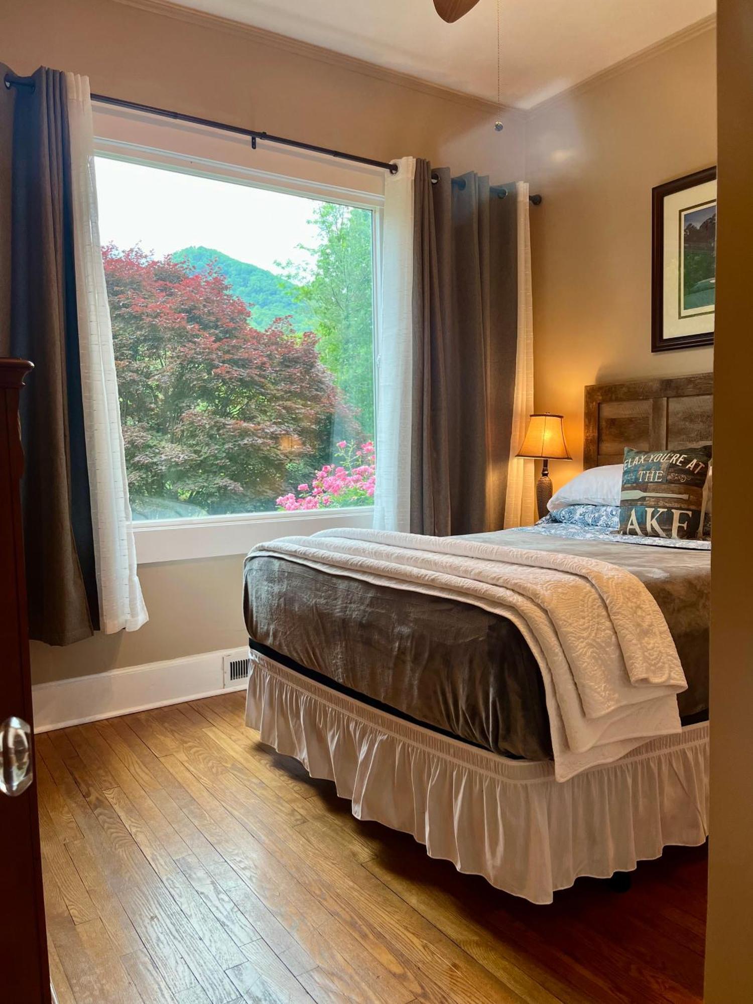 Grafton Lodge Lake Lure Εξωτερικό φωτογραφία